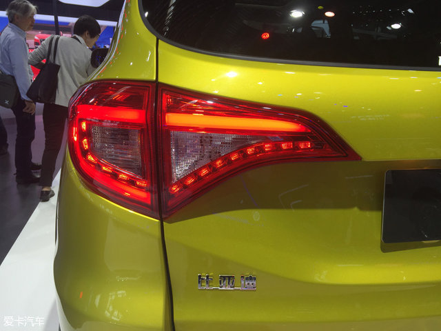 2016北京車展：比亞迪宋EV車型正式發布