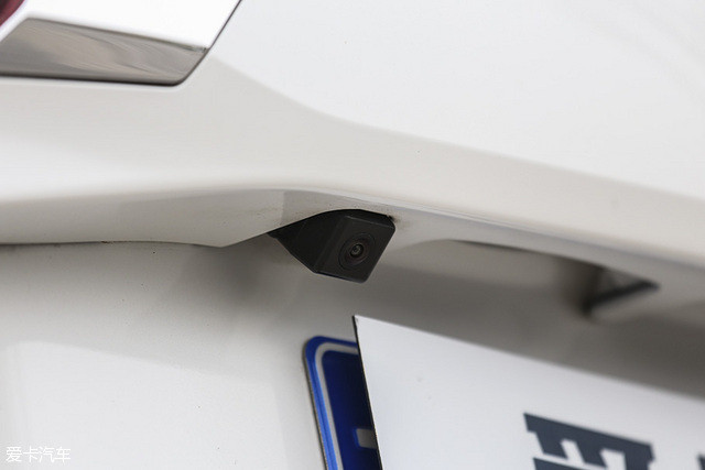 ŷ���¶Ա�RAV4