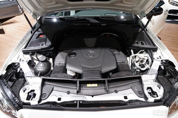 奔驰全新E级Coupe发布 海外售29.77万起
