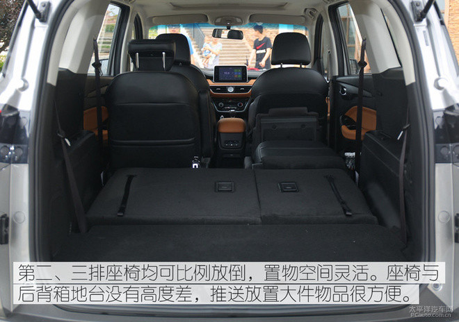 五菱宏光S3体验 配独立后悬的7座SUV