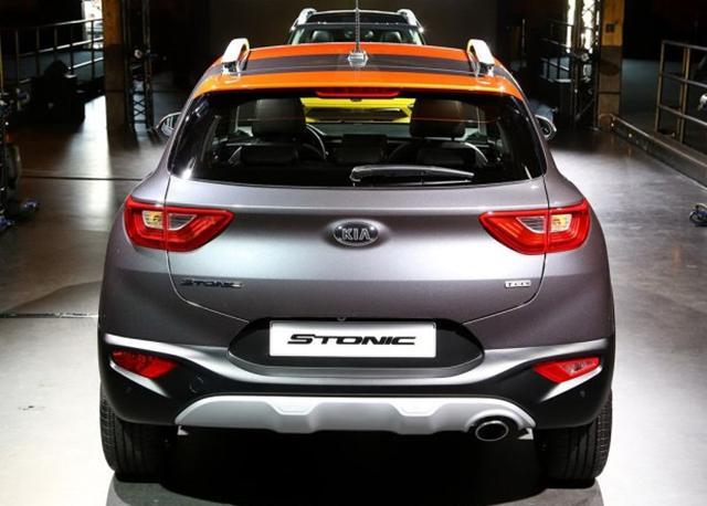 起亚Stonic正式首发 时尚运动化小型SUV