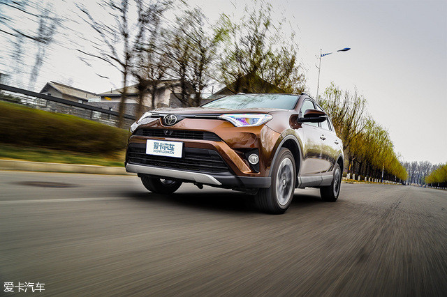 ŷ���¶Ա�RAV4