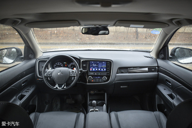 ŷ���¶Ա�RAV4