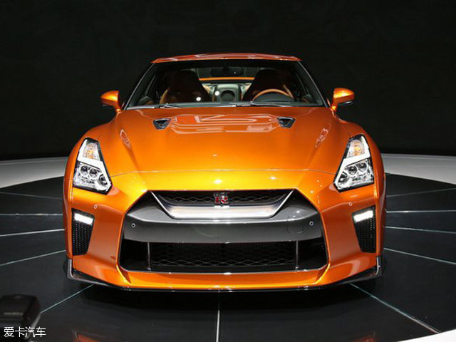 日产新款GT-R纽约车展发布 动力更强劲