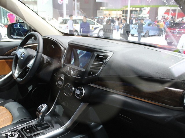 比亞迪汽車2016款宋