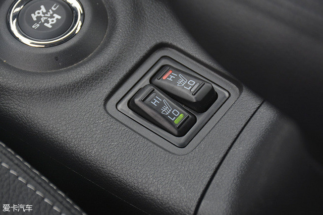 ŷ���¶Ա�RAV4