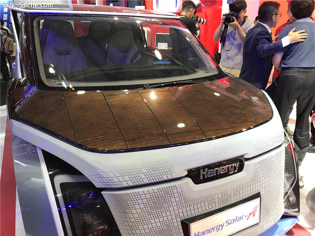 汉能大阳能汽车亮相CES 百公里加速9.5s