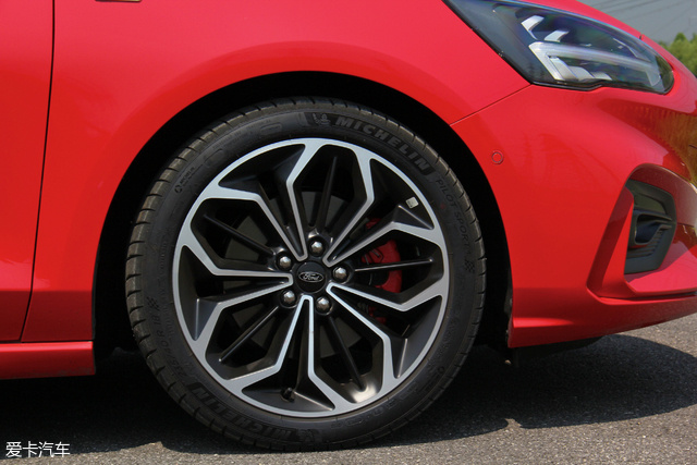 重回20岁 场地试驾长安福特全新福克斯