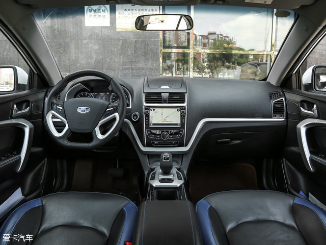 内饰:各有千秋/配置:eu260与秦ev胜出