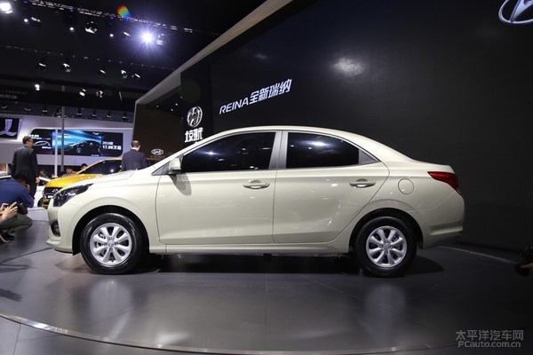 北京现代全新瑞纳发布 小型入门级三厢车