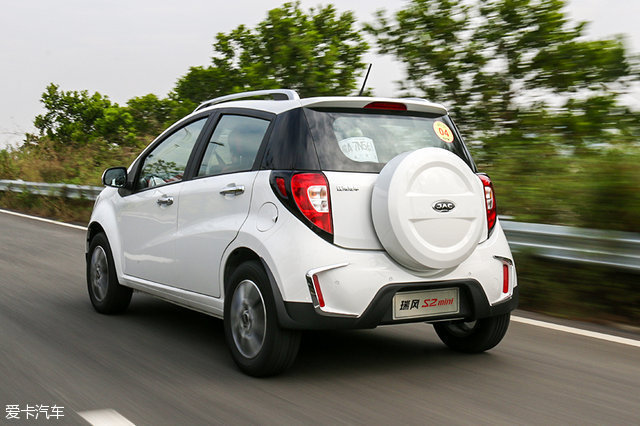 时尚小旋风试驾江淮瑞风s2mini