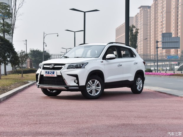 北汽银翔 北汽幻速s5 2017款 1.3t 手动尊贵型
