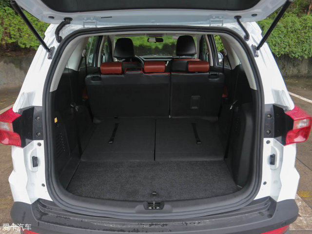 "l"进化论  试驾2016款北汽幻速s3l